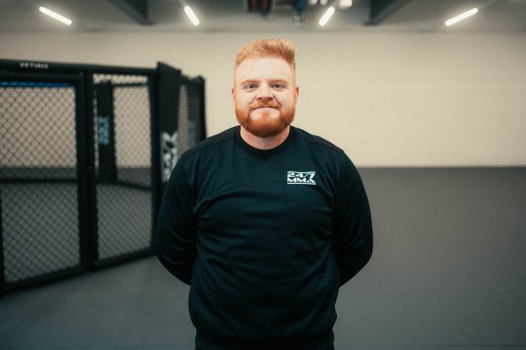 Simon - Trainer 24/7 MMA Großerlach